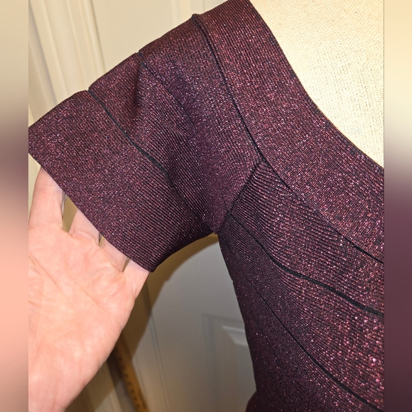 Guess Bodycon Cocktail Dress Cranberry Metallic Size 6 Party Event Date Night - Picture 3 of 9